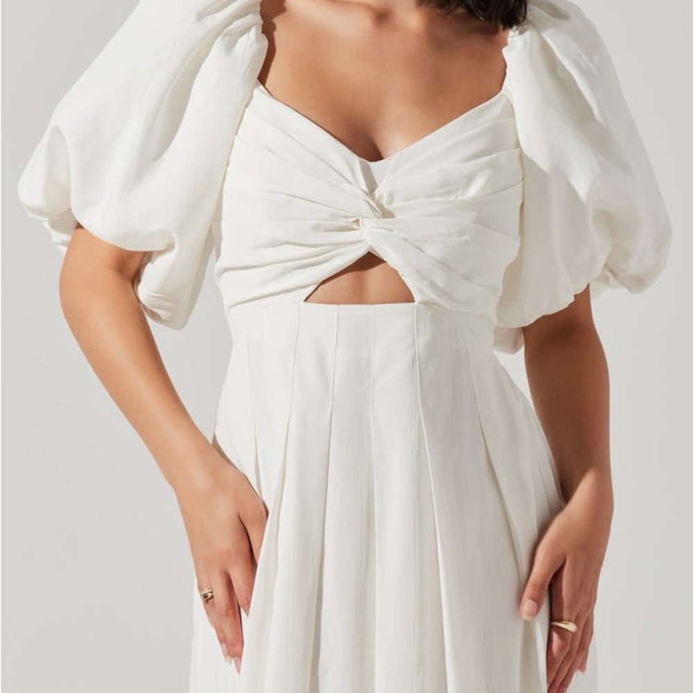 ASTR the label Puff sleeve dress size Small NWT